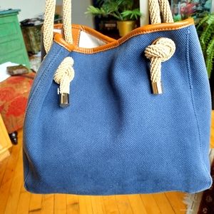 Woman's handbag